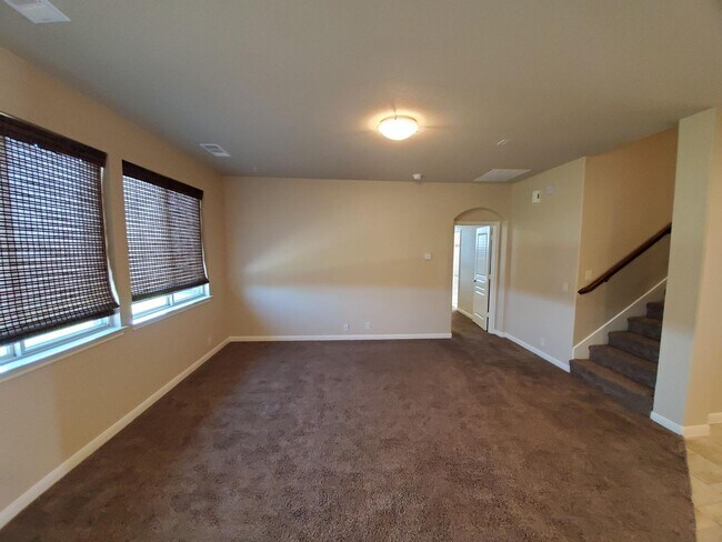 Building Photo - Beautiful Lavon home over 2600 sqft!