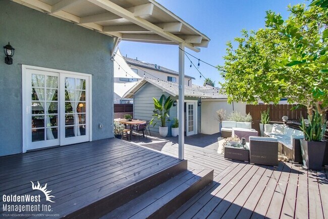 Building Photo - Beautifully Remodeled 4Bdm 2Ba Home with Detached Room/Gym Home in Talmadge Neighborhood.