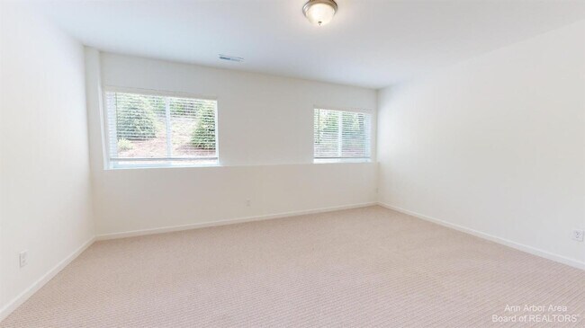 Building Photo - 2741 Bristol Rdg Dr