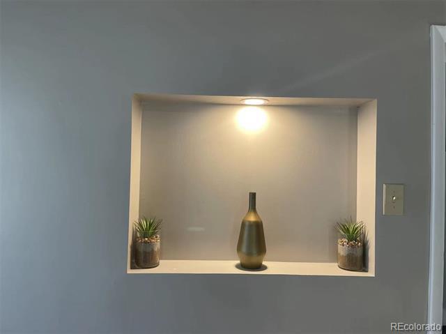 Building Photo - 1171 S University Blvd