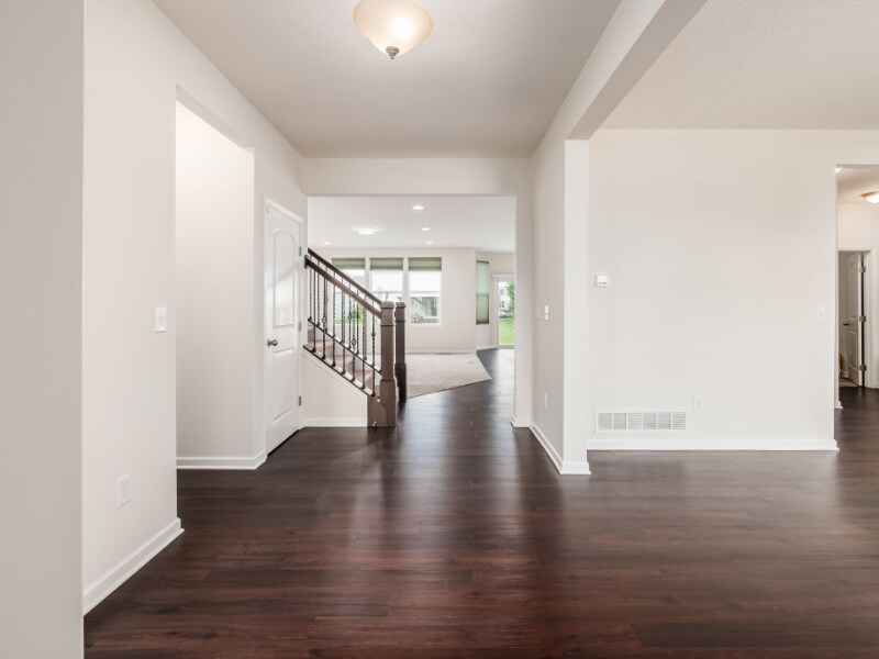 Building Photo - 685 Eagle Walk Rd