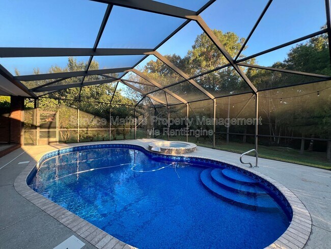 Building Photo - 2926 Greystone Dr