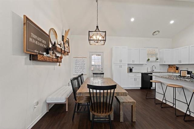 Building Photo - 2612 Dove Trail