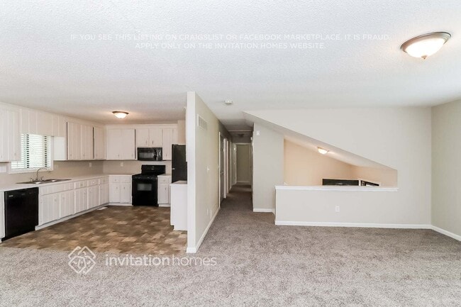 Building Photo - 4899 Hawk Trail