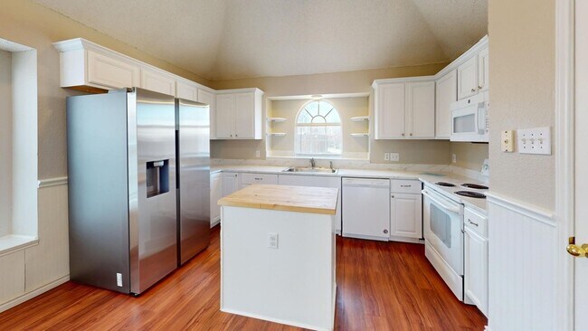 Building Photo - 7812 Silver Sage Dr