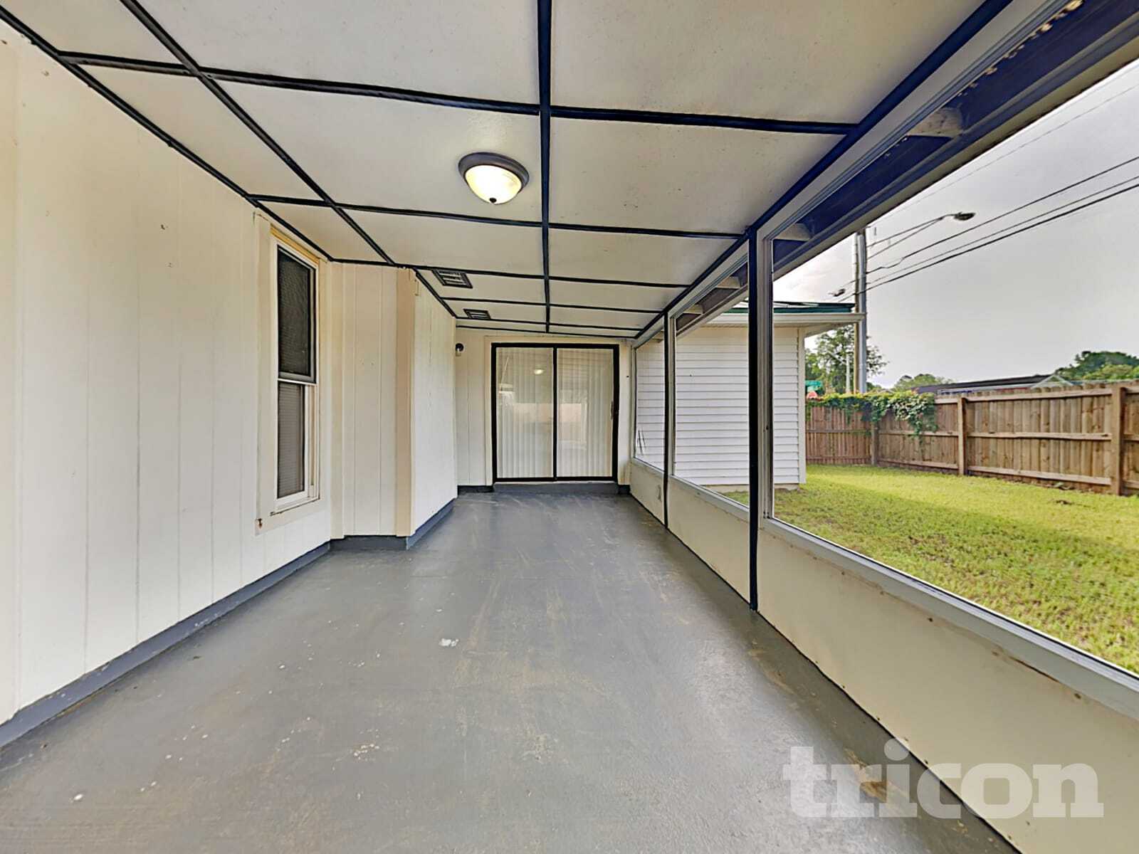 Building Photo - 7548 Allspice Cir S