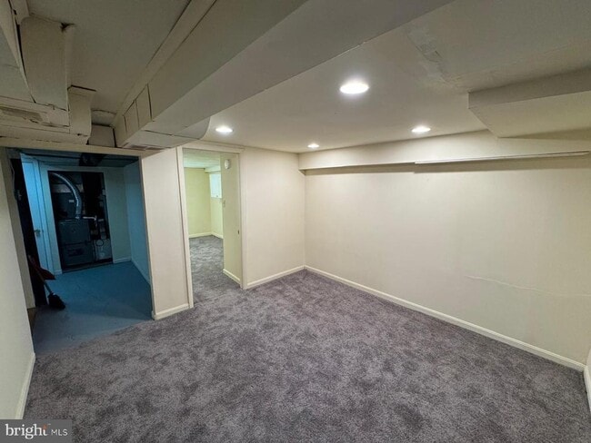 Building Photo - 6121 Quebec Pl