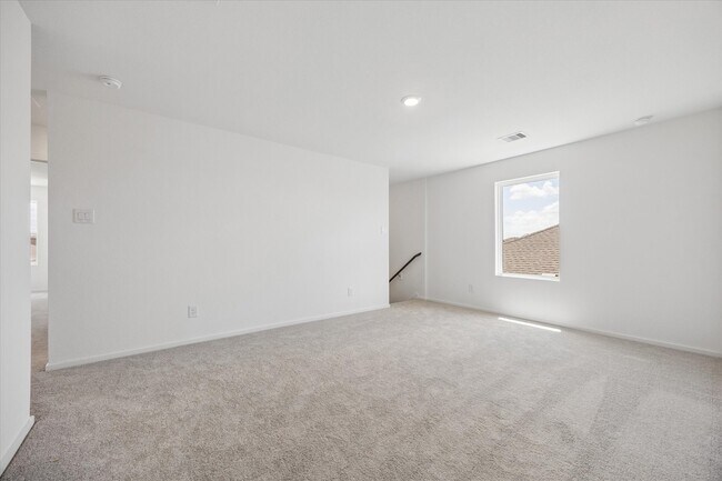 Building Photo - 16847 Spotted Oak Dr