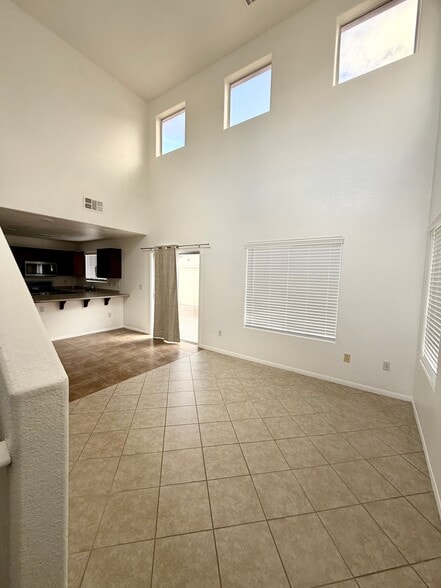 Building Photo - 5013 Tioga Pass Ave