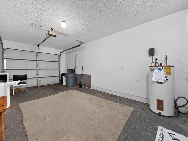Building Photo - 1222 Santos Pl