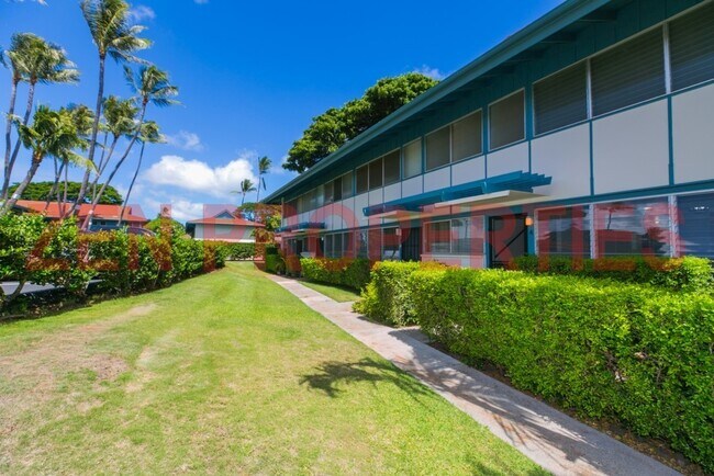 Building Photo - 1379 Hunakai St