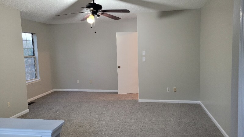 Building Photo - 282 Ferdinand Cir