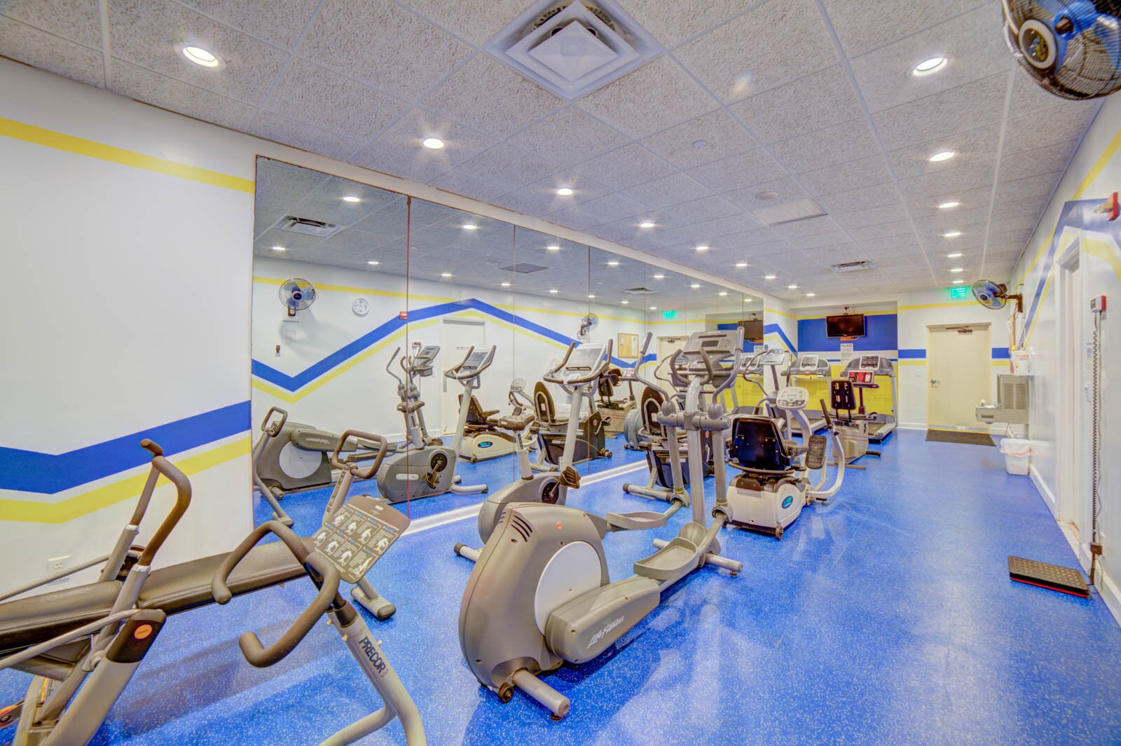 Newly updated gym. - 9650 S Ocean Dr
