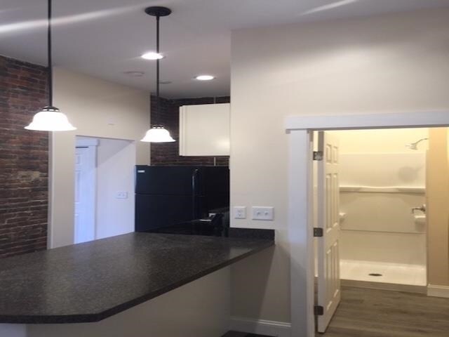 Building Photo - 368 Central St