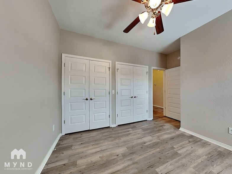 Building Photo - 1742 N Reno Dr