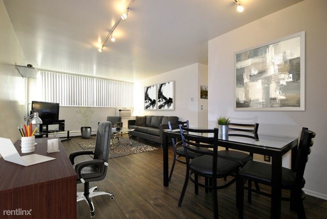 Building Photo - 824 McKinley Ave