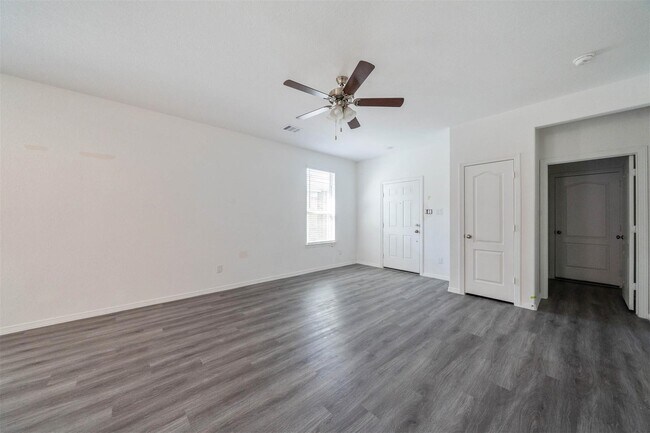 Building Photo - 16618 Moss Ln