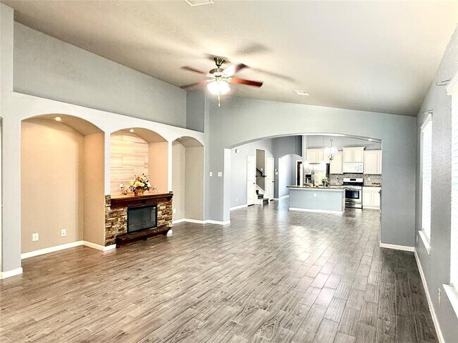 Building Photo - 7403 Cypress Pin Oak Dr