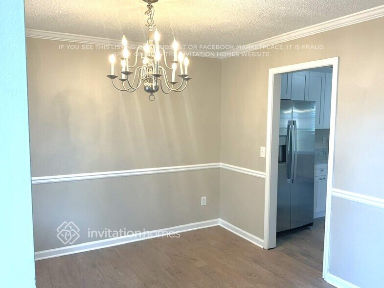 Building Photo - 5941 Colonnade Dr
