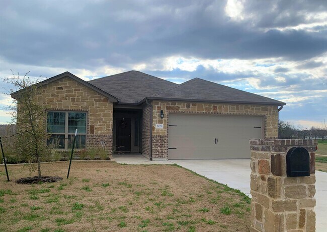 Building Photo - 7021 Tanglehead Dr