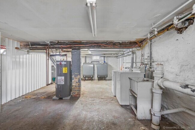 Building Photo - 52 Jacobs St