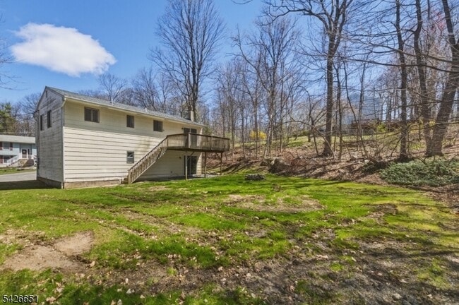 Building Photo - 15 Karen Rd