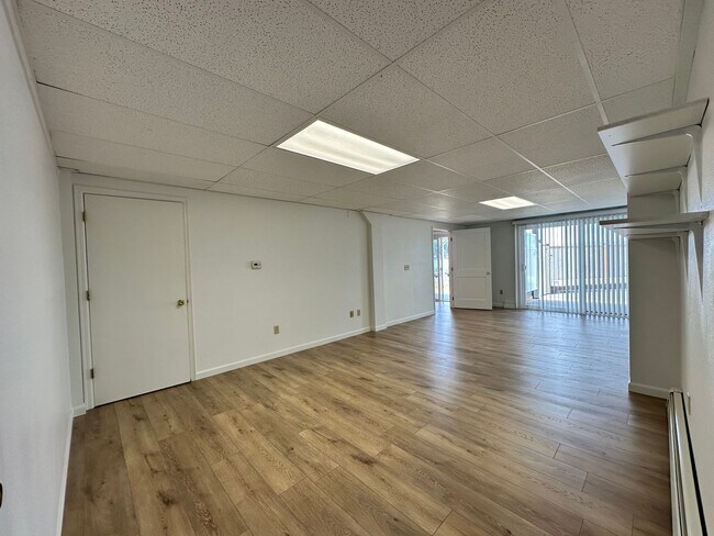Building Photo - Vernon Rd-1911-Apartment