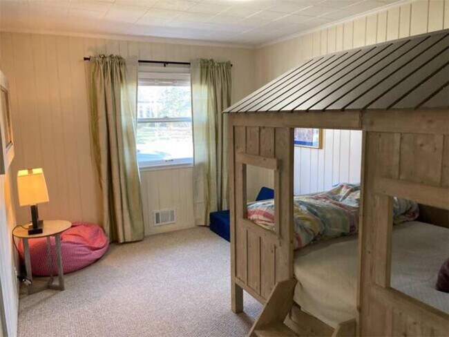 Building Photo - 4005 W 44th St