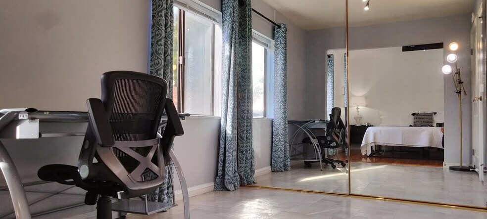 Master Bedroom1 - 50 La Cruz Ave