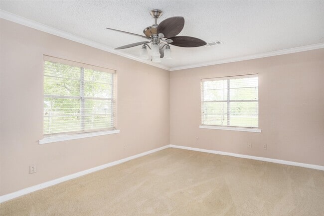 Building Photo - 16900 Wellborne Rd