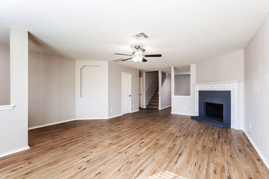 Building Photo - 1619 Spice Spg