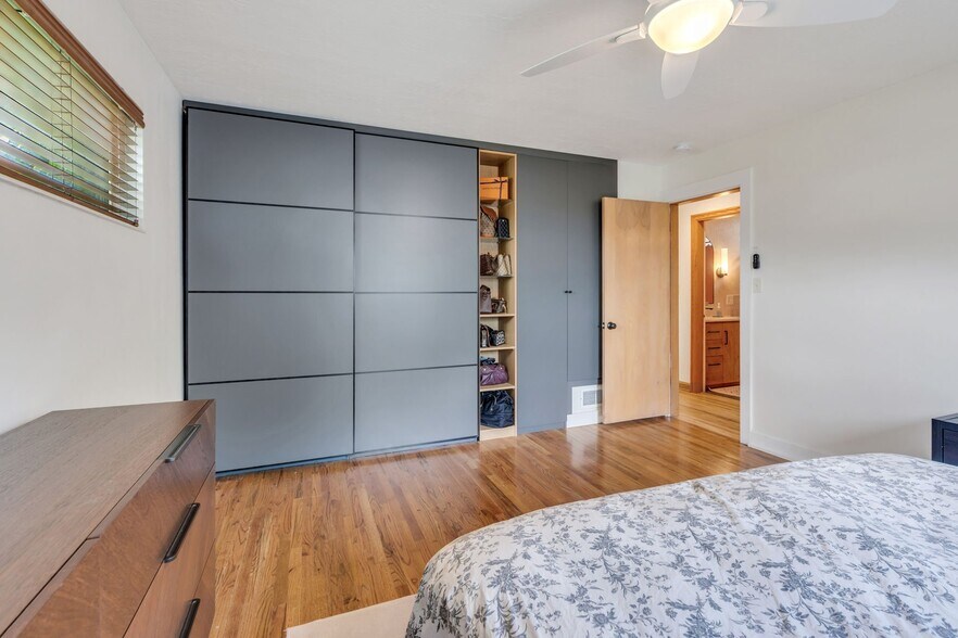 Building Photo - 3536 E Hermes Dr
