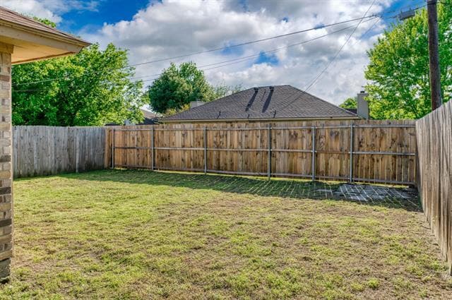 Building Photo - 6631 Parkview Ln
