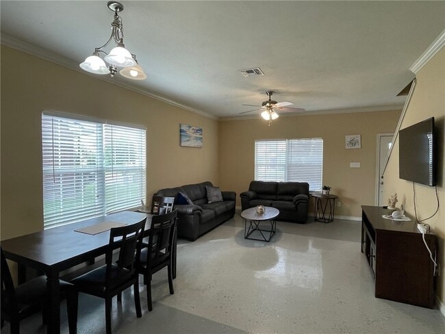 Building Photo - 6909 Appomattox Dr