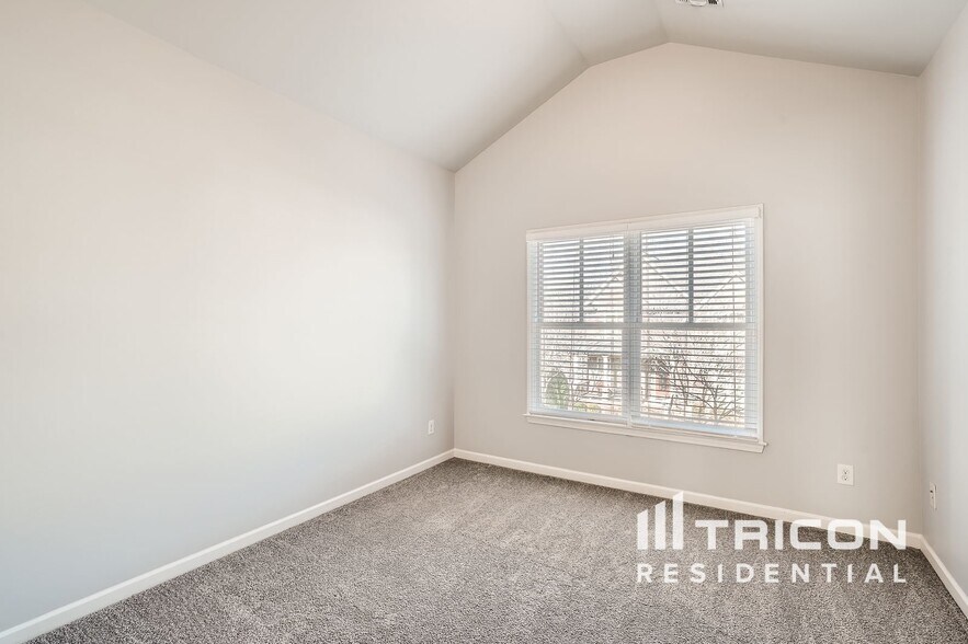 Building Photo - 1431 Ashbury Park Dr NE