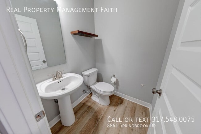 Building Photo - 8861 Springbrook Dr