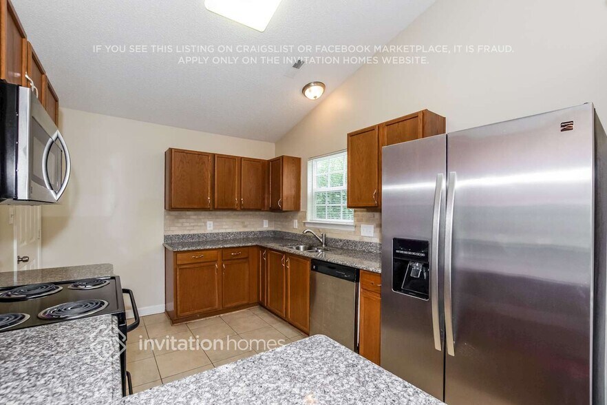 Building Photo - 2108 Genesis Dr