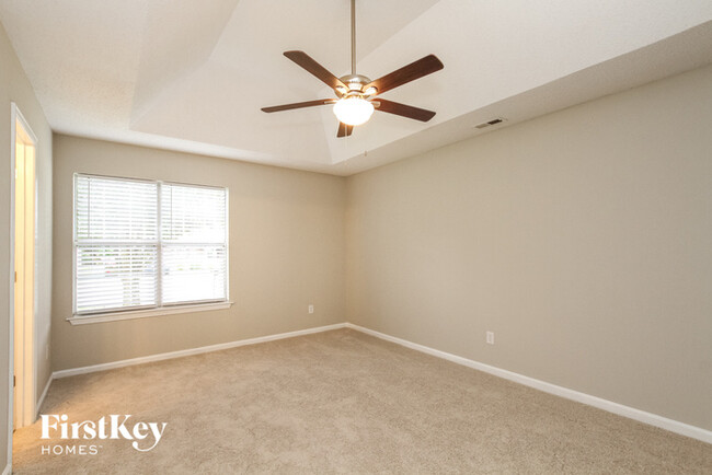 Building Photo - 8720 Kismet Dr