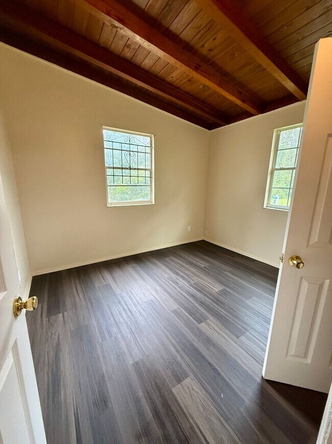 Building Photo - Great House for Rent! 4 Bedrooms 2 Baths!