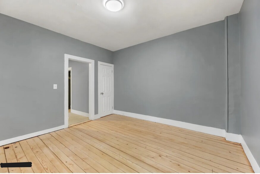 Building Photo - 53 Orchard St