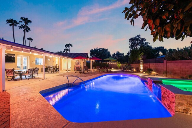 Building Photo - 14836 N Moon Valley Dr