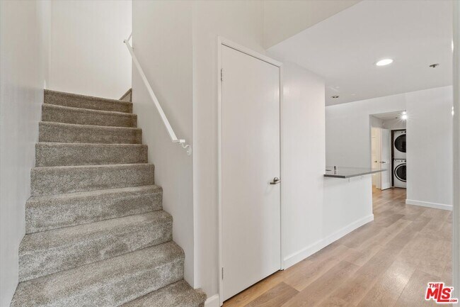 Building Photo - 12773 Caswell Ave