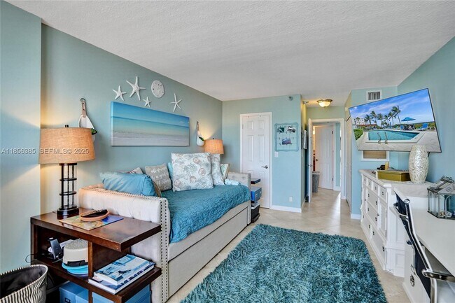 Building Photo - 1500 N Ocean Blvd