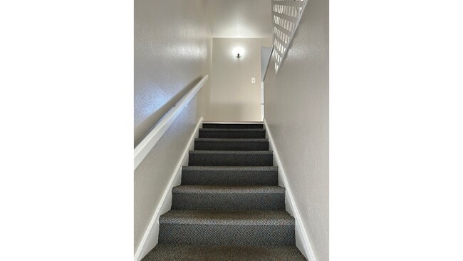 Building Photo - 1303 W 23rd Ave