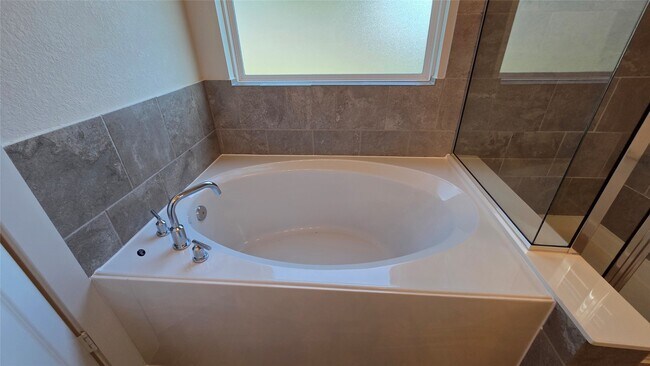 Building Photo - 7846 Grand Louis Wy