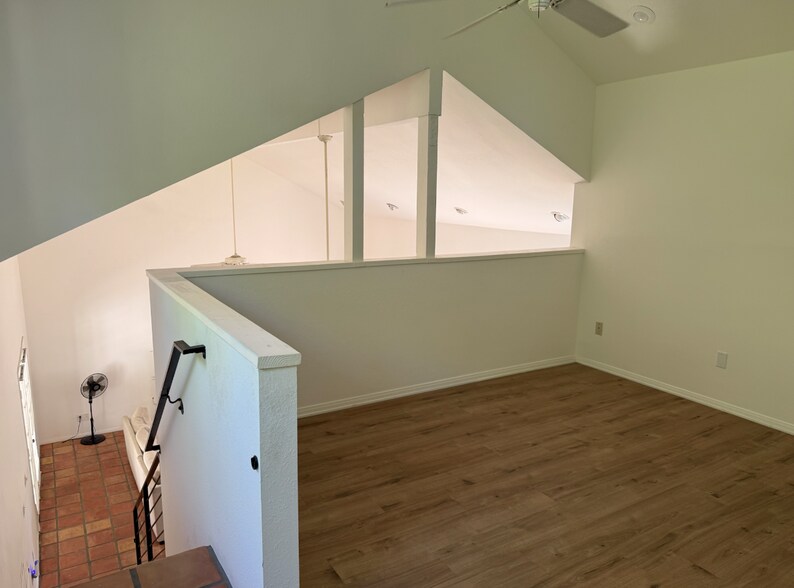 Building Photo - 5408 Morella Ave