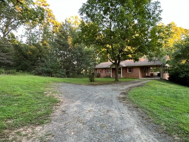 Building Photo - 251 Gilbert Rd
