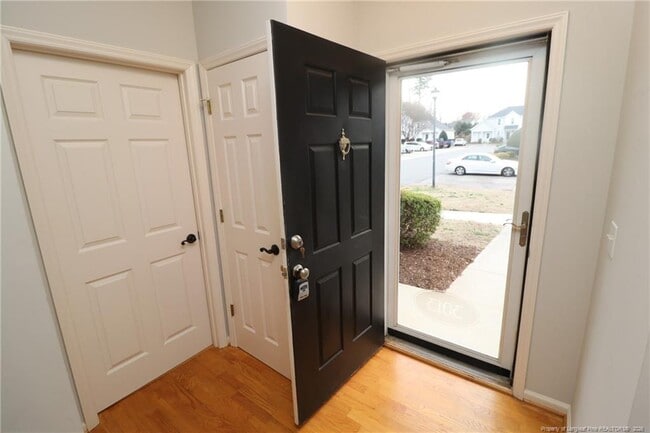 Building Photo - 3013 Silky Dogwood Trail