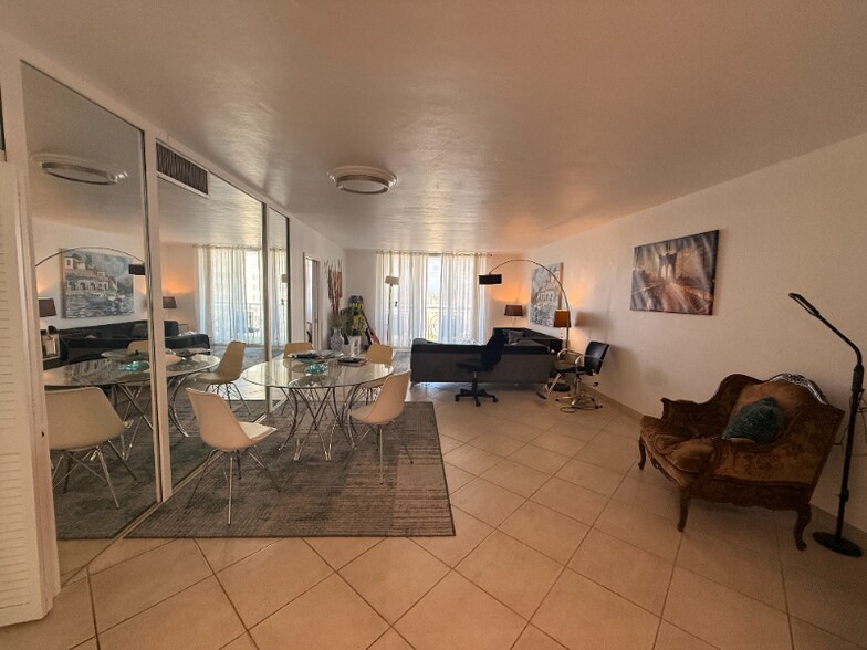 Building Photo - 5825 Collins Ave