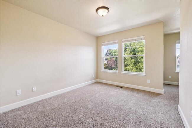 Building Photo - 9793 W Hinsdale Ln
